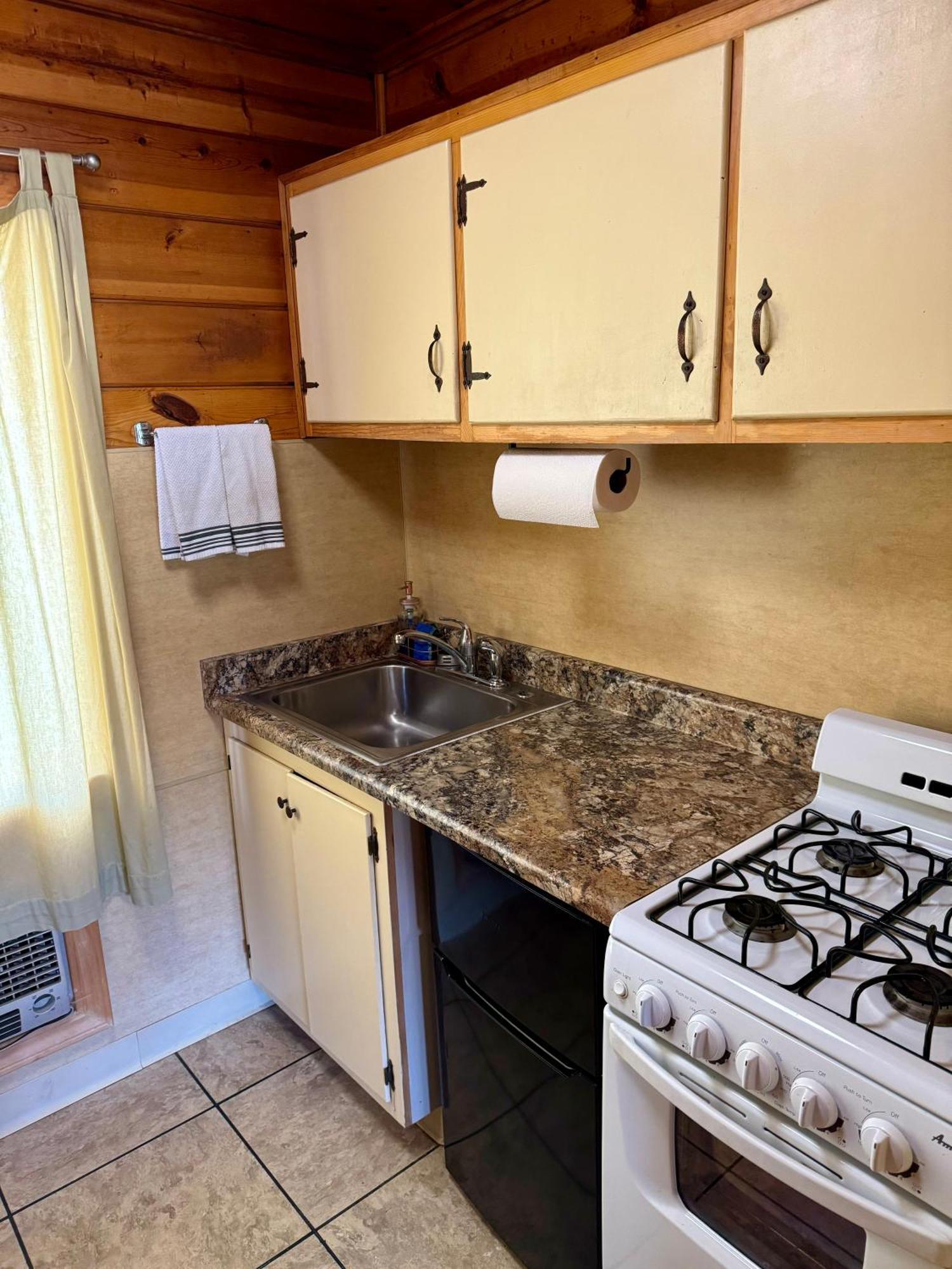 Andruss Motel Walker Екстер'єр фото
